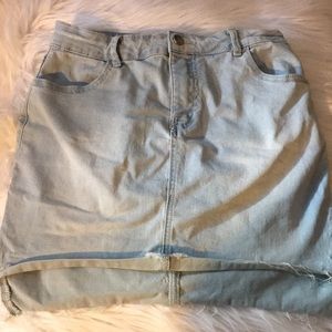 {Forever 21} Jegging Fabric High Low Jean Skirt